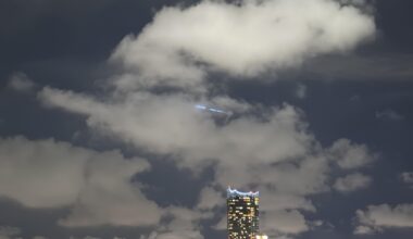 What’s this line above the sky in Shinjuku