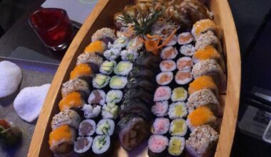 [sushi] my love for a boat full of sushi