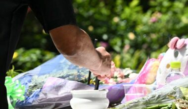 It has been 10 years since a US military civilian employee killed a woman in Uruma; bereaved family members pay their respects at the scene