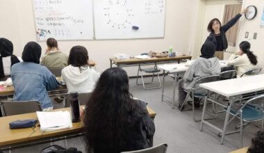 Foreign Children's "Survival Japanese" Instruction to Tackle Language Barriers: Local Governments Experiment with Separate Classes and More