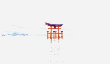 Was learning about exposure settings on my camera and accidentally took one of my favourite pics on the trip ⛩️